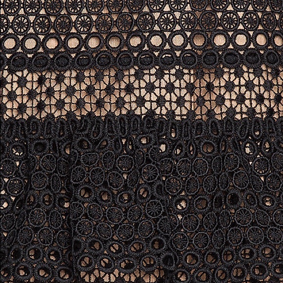 Self-Portrait Laced-Up Tiered Dress - Picture 4 of 12